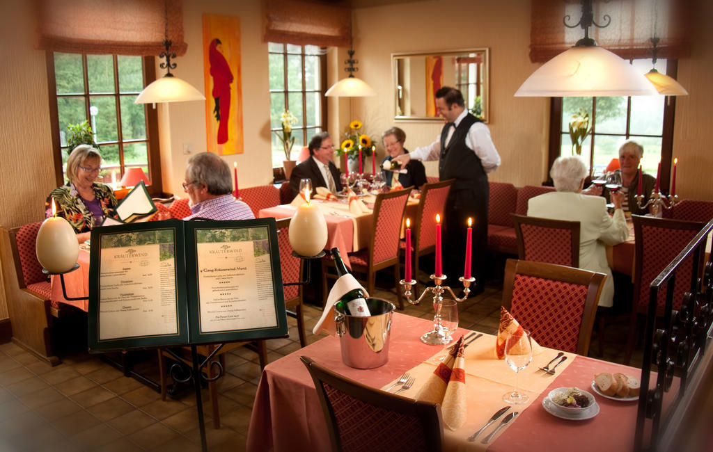 Hotel Restaurant Sonnenhof Weyerbusch Exterior foto